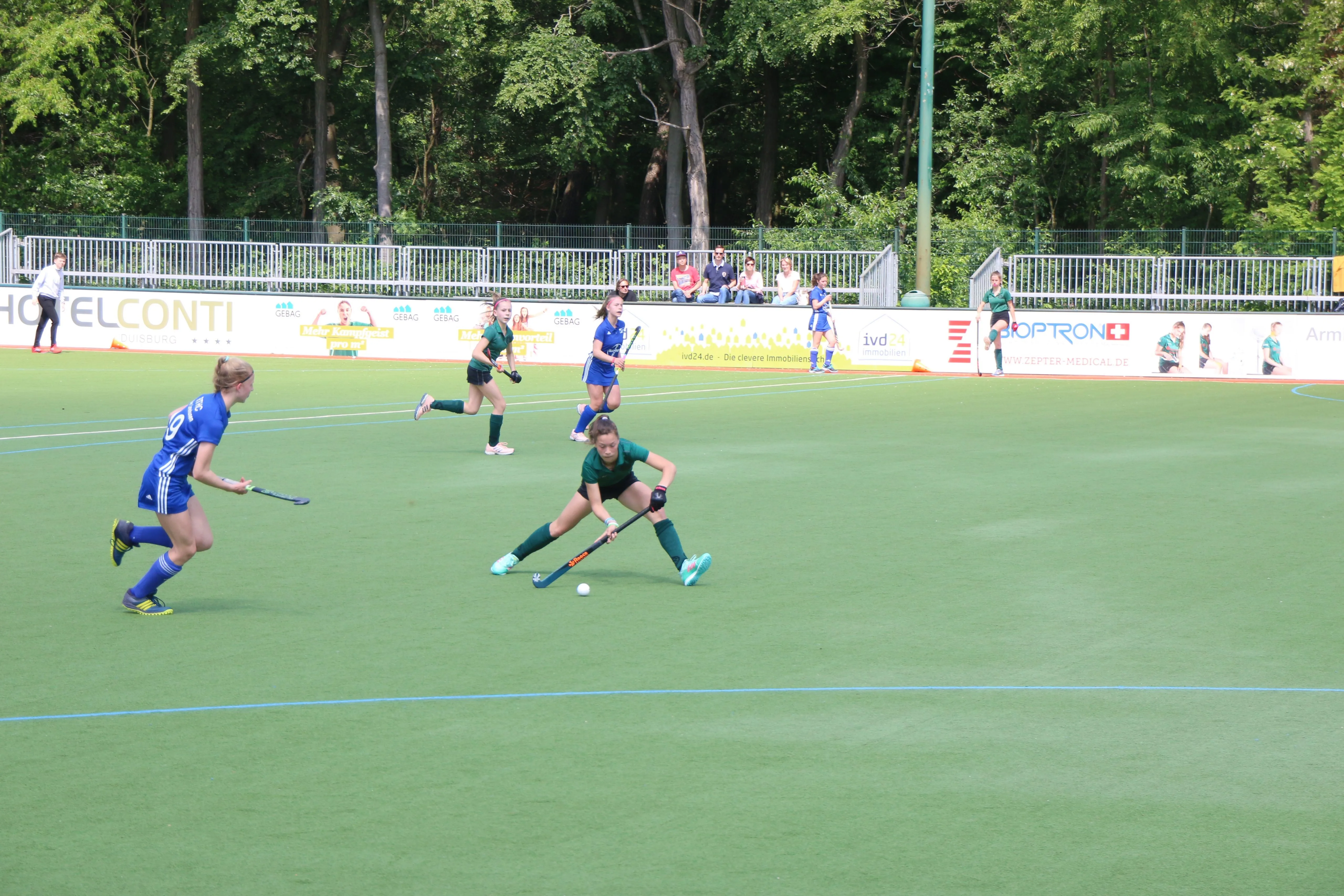 2. Spieltag Mädchen A RL gegen den RHTC Leverkusen endet 6:0