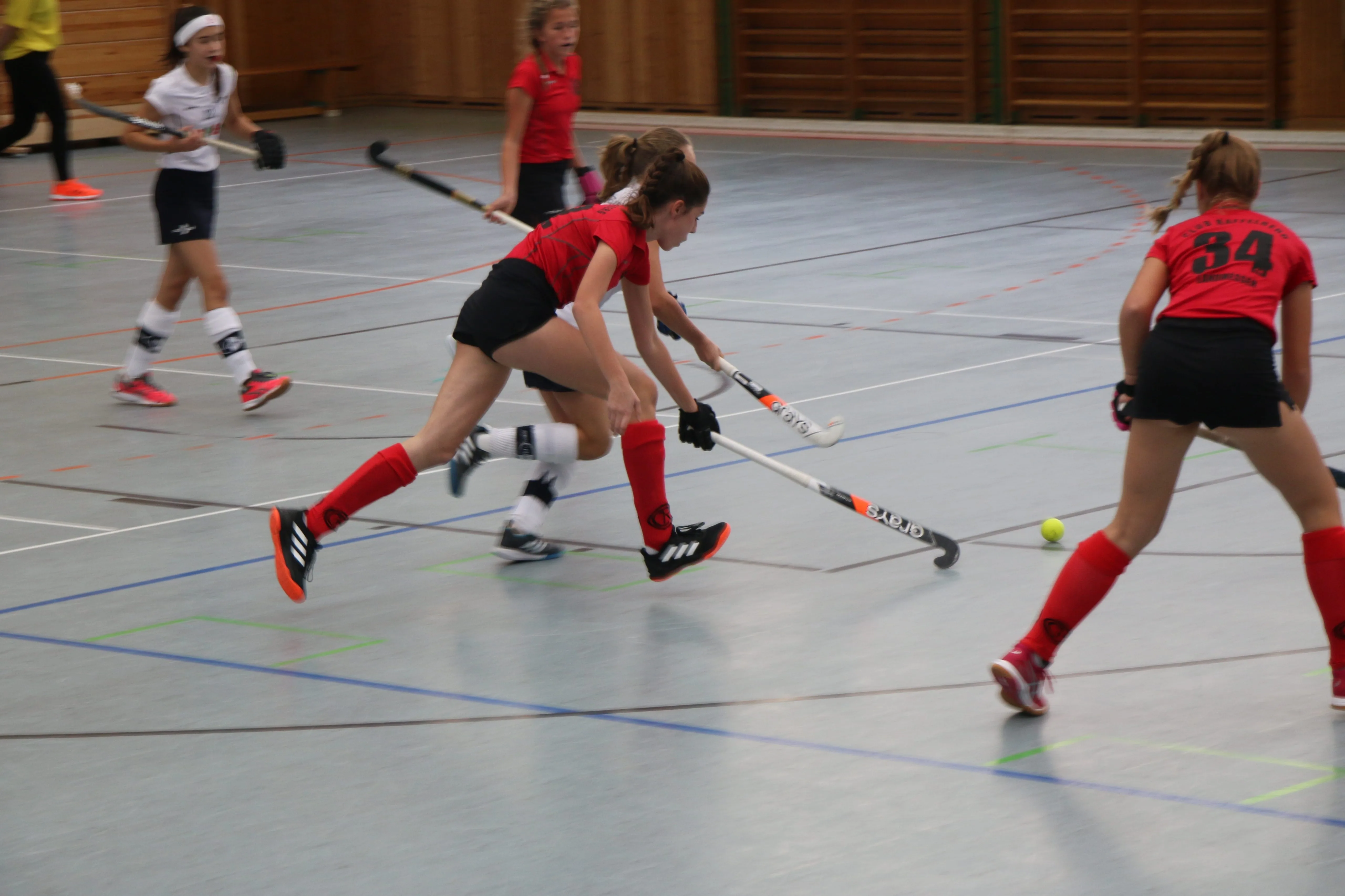 Erfolgreicher Auftakt in die Hallensaison – A-Mädchen siegen beim Juniorcup in Ludwigsburg