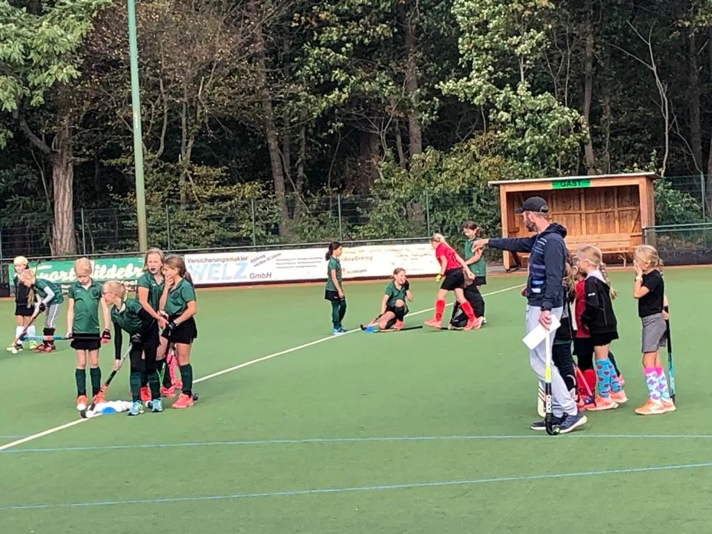 1. Herren-Training für die D- und C- Mädchen der Jhg. 2012 und 2011
