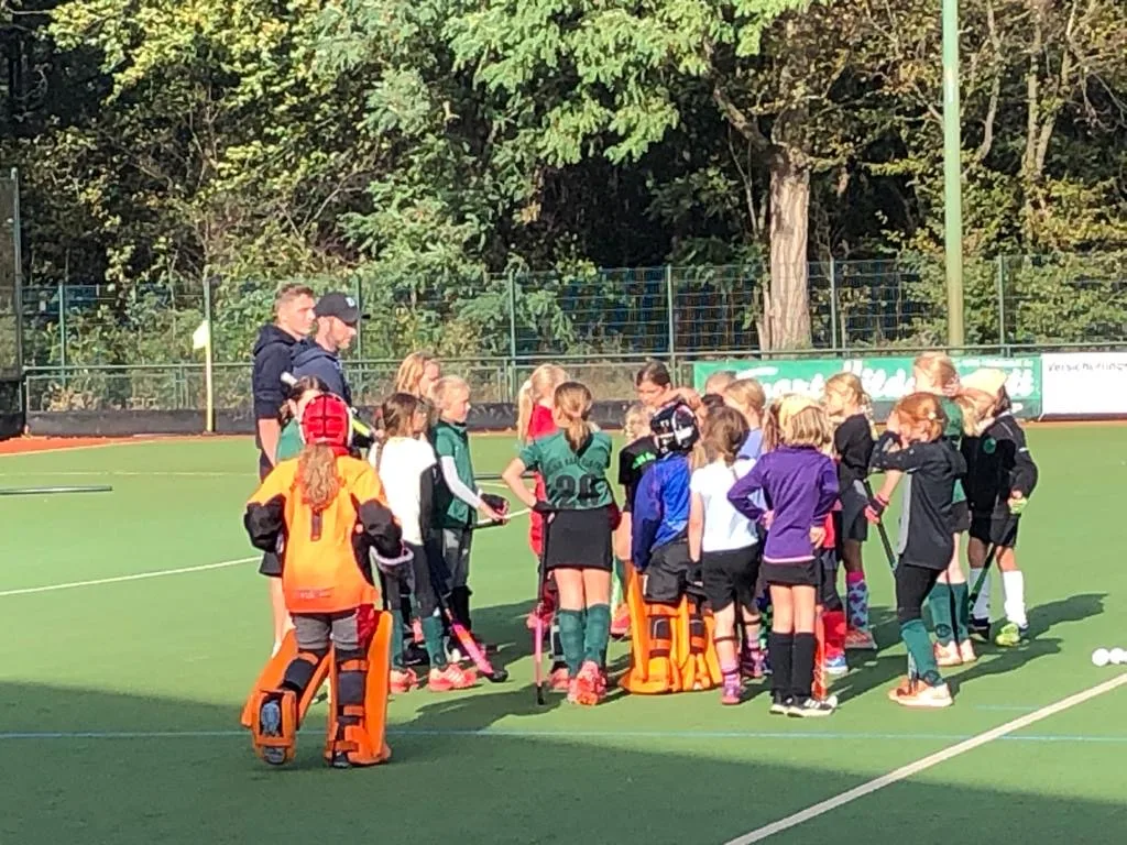 1. Herren-Training für die D- und C- Mädchen der Jhg. 2012 und 2011