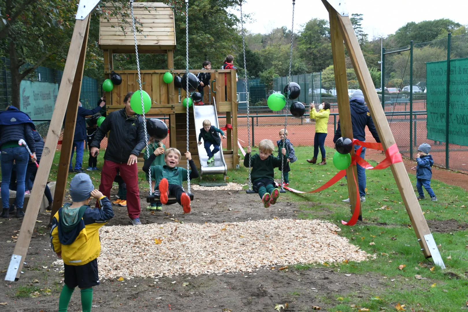 Unser neuer CR Spielplatz wurde offiziell eingeweiht