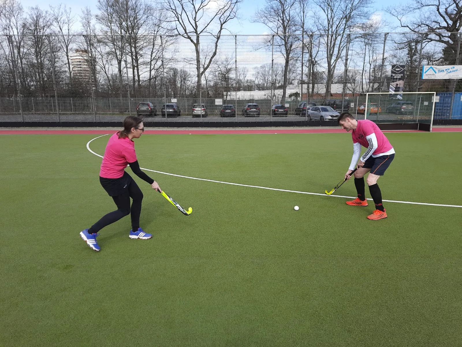 Pink gegen Rassismus