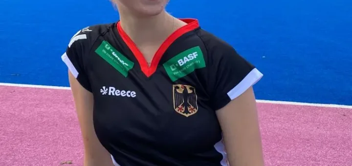 Sophie Bos war erfolgreich mit der DHB-U17 in Calais💚🖤🏑👏