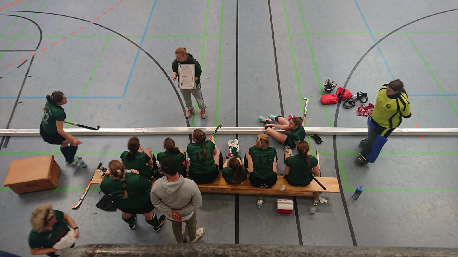 Die 4. Damen sichern sich den Klassenerhalt in ihrer Hallen-Verbandsliga