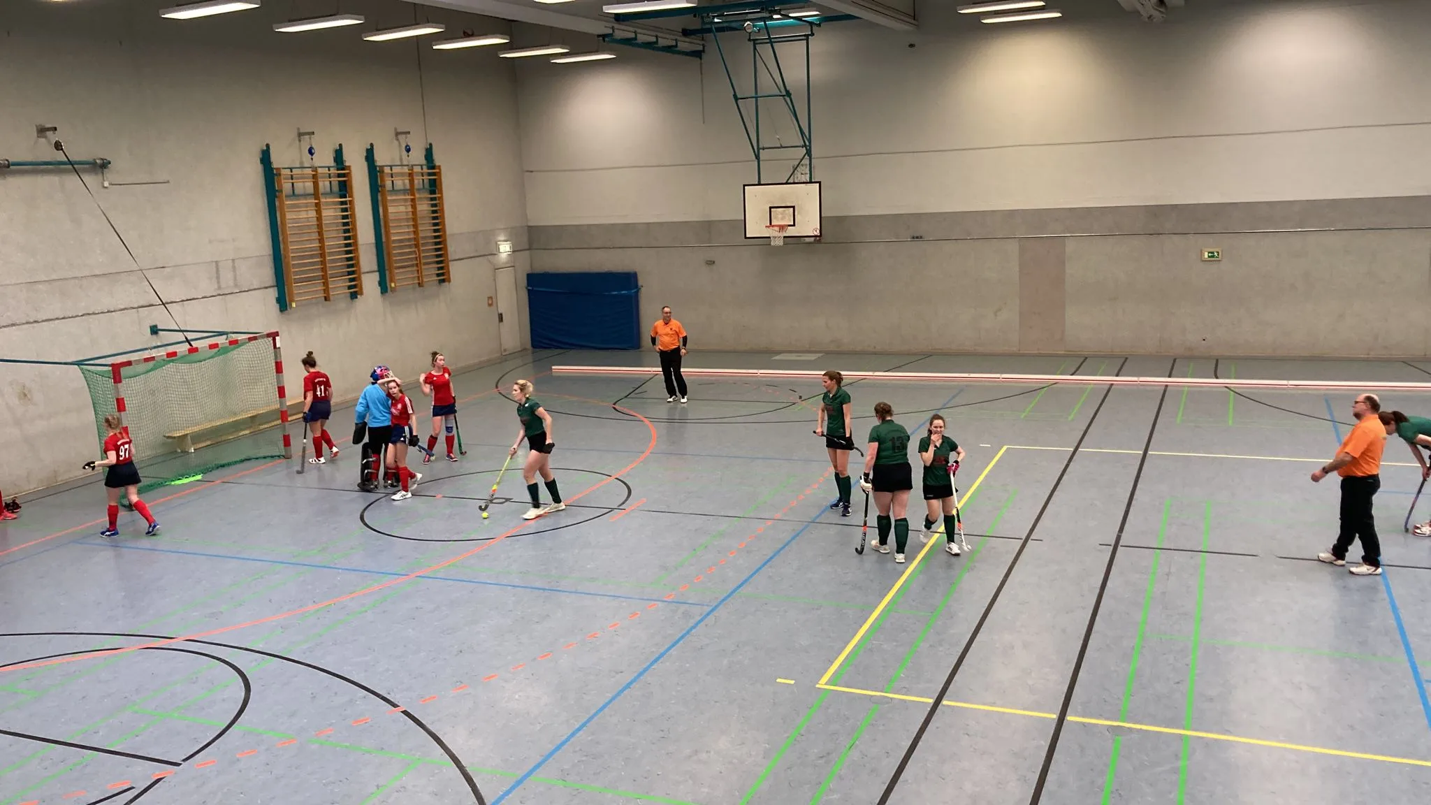 Die 4. Damen sichern sich den Klassenerhalt in ihrer Hallen-Verbandsliga