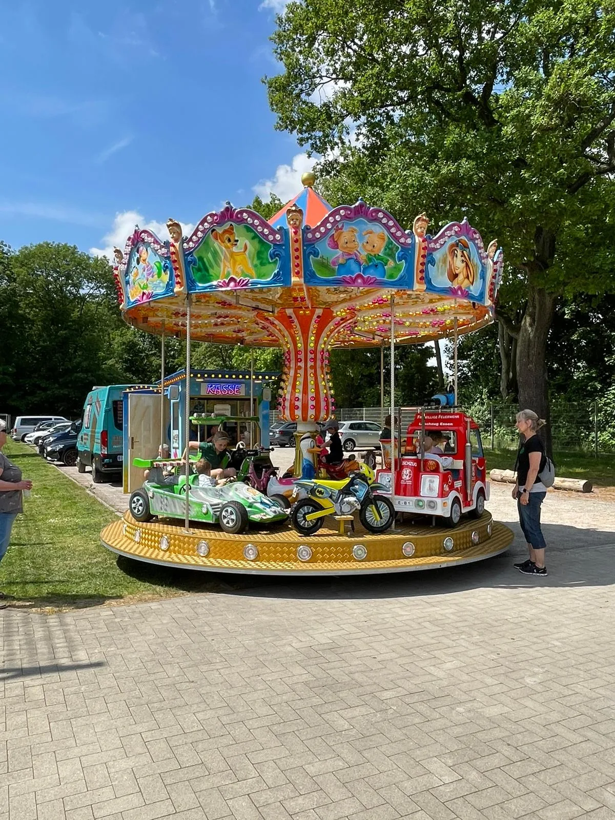 Sonne und Schlägertypen satt am Samstag