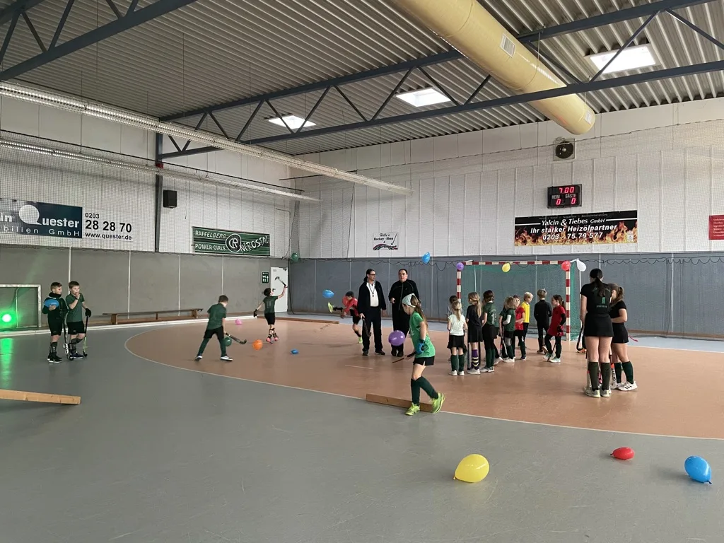 Weihnachtstraining der U8 mit Hockeydisco