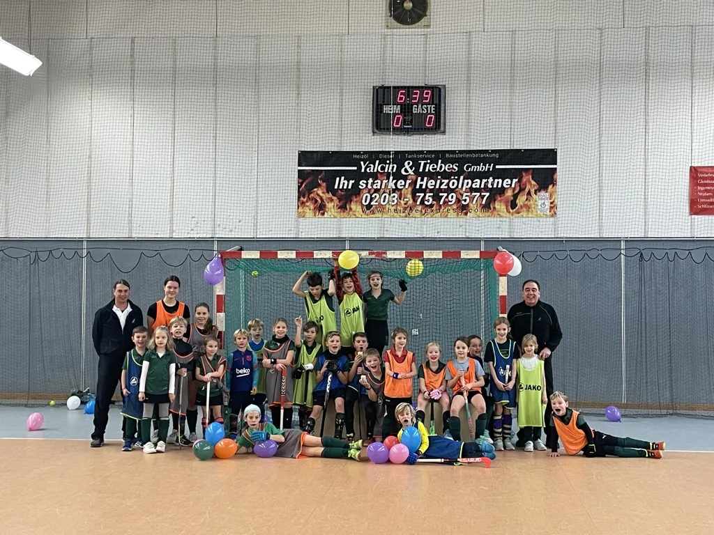 Weihnachtstraining der U8 mit Hockeydisco