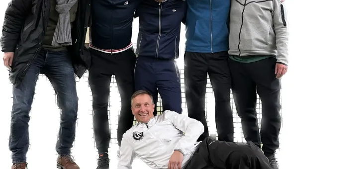 Tennis Winterhallenrunde: Herren 50 steigen souverän in die 2. VL auf!