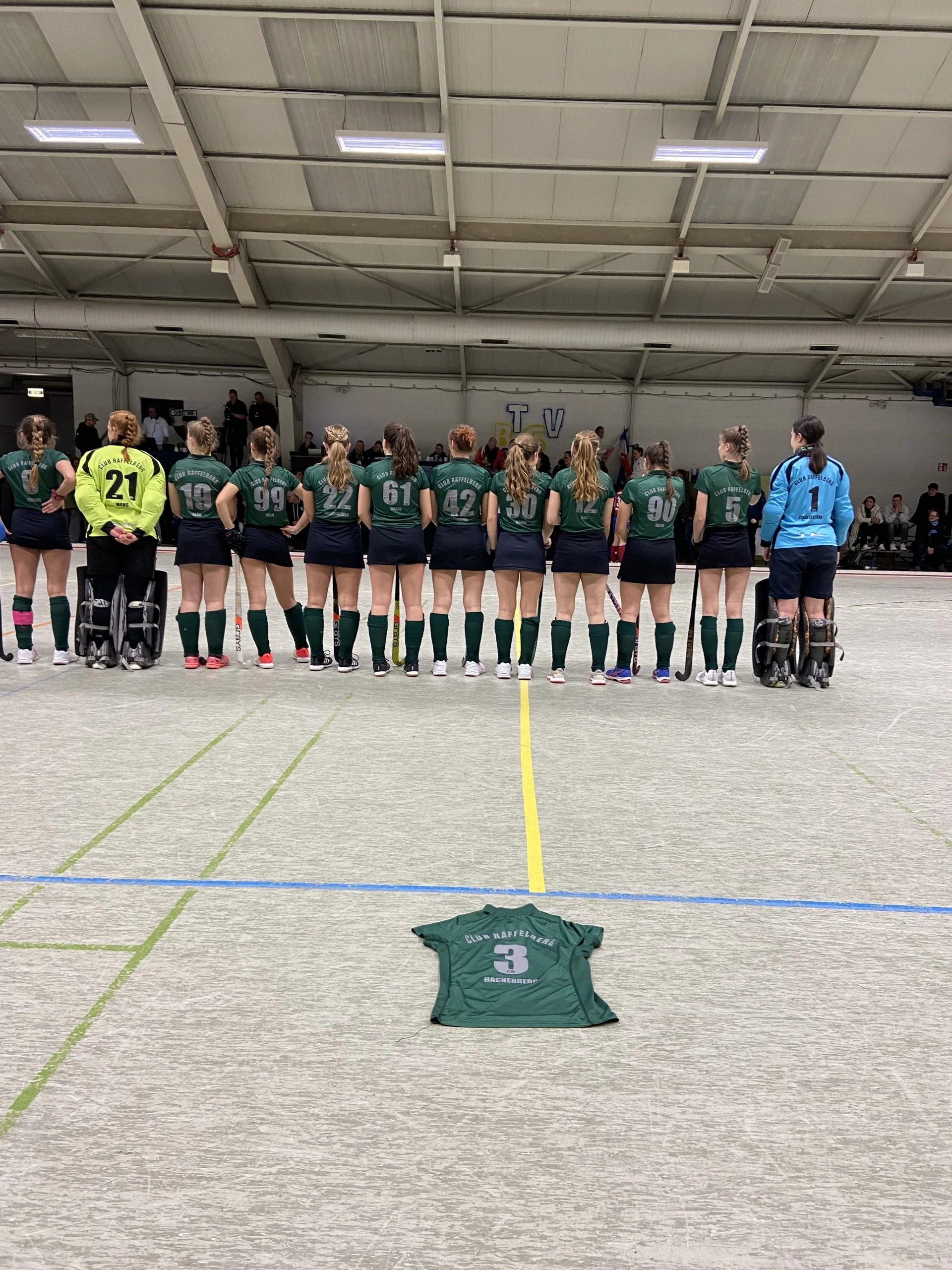 Unsere Weibliche U16 gehört zu den Top-5-Hallenteams 2022/23
