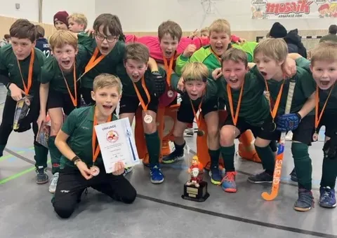 Turniersieg! Der Wanderpokal des Abrafaxe Cups geht nach Duisburg