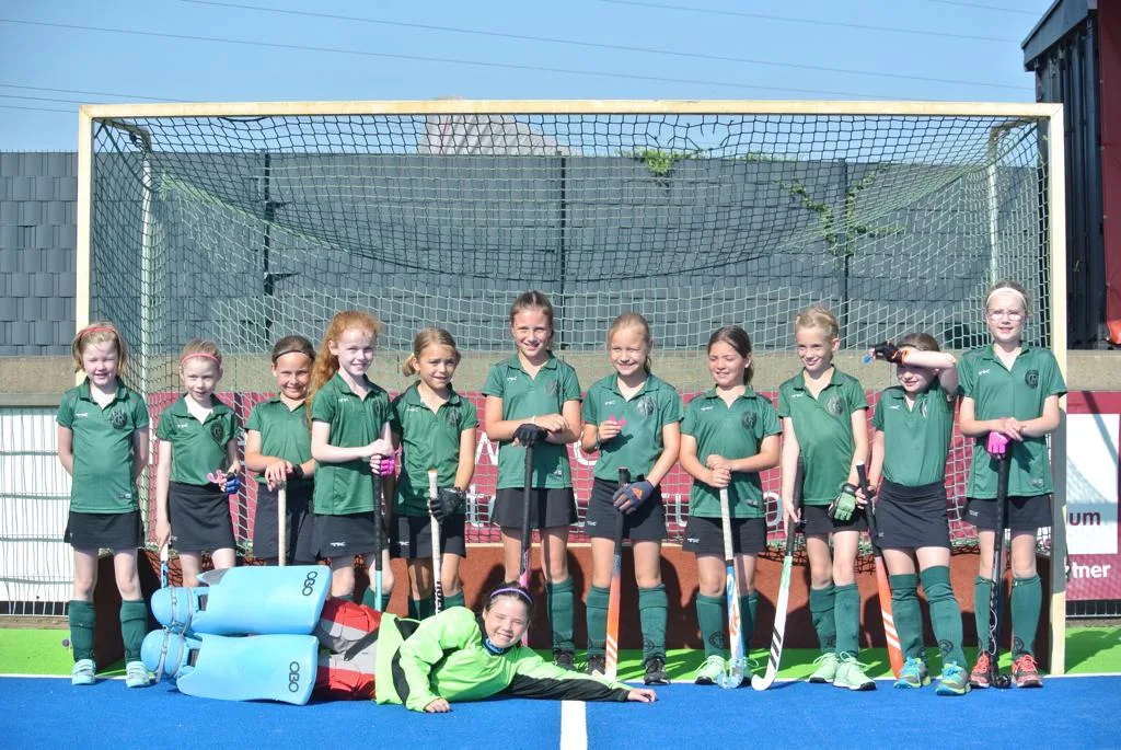 Die WU10 zu Gast beim Niederrheinpokal beim GHTC