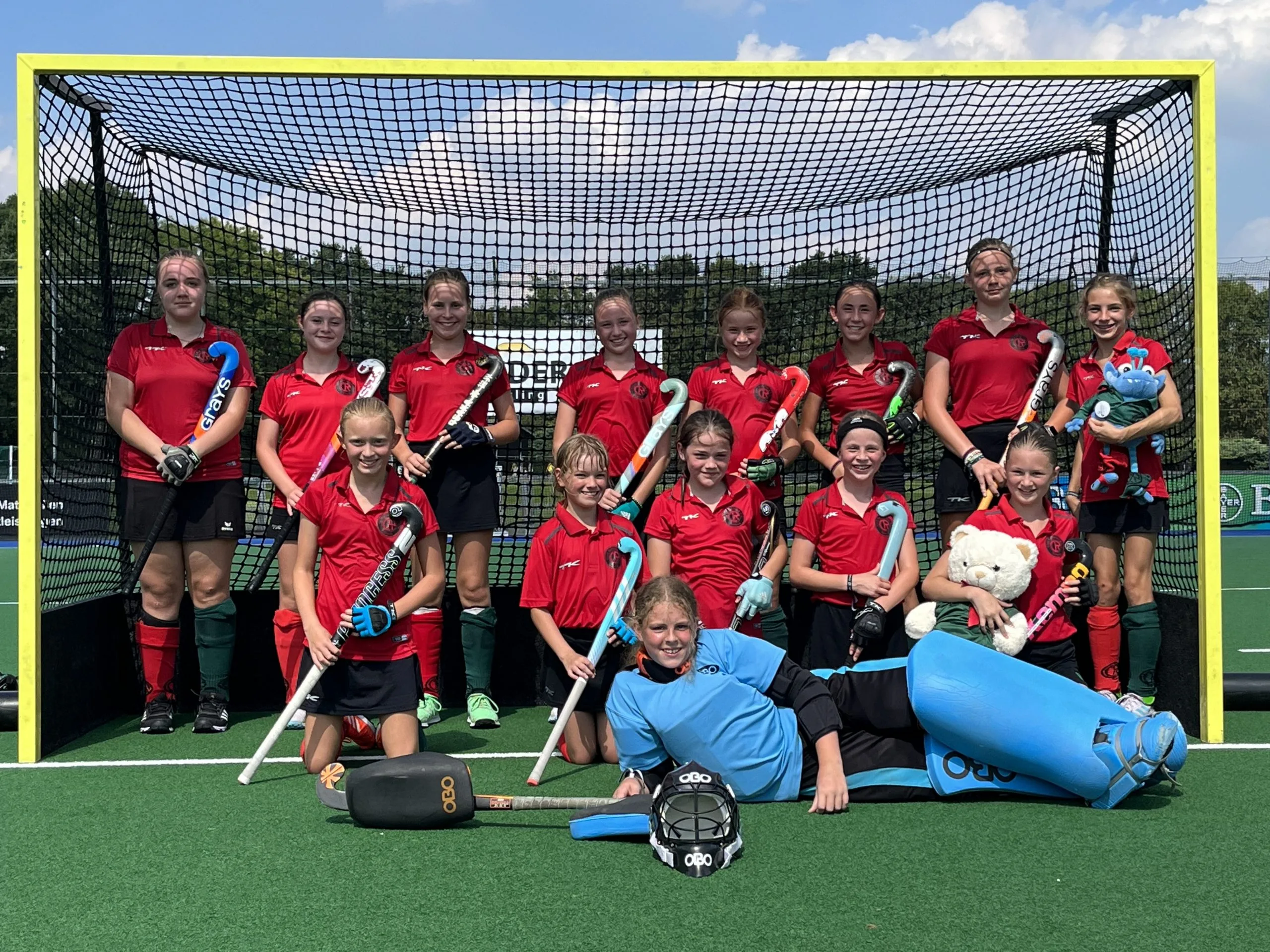 Tolles B-Mädchen Turnierwochenende bei RTHC Leverkusen