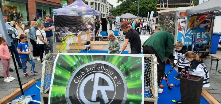 Viel los am CR Stand bei „Duisburg bewegt sich“