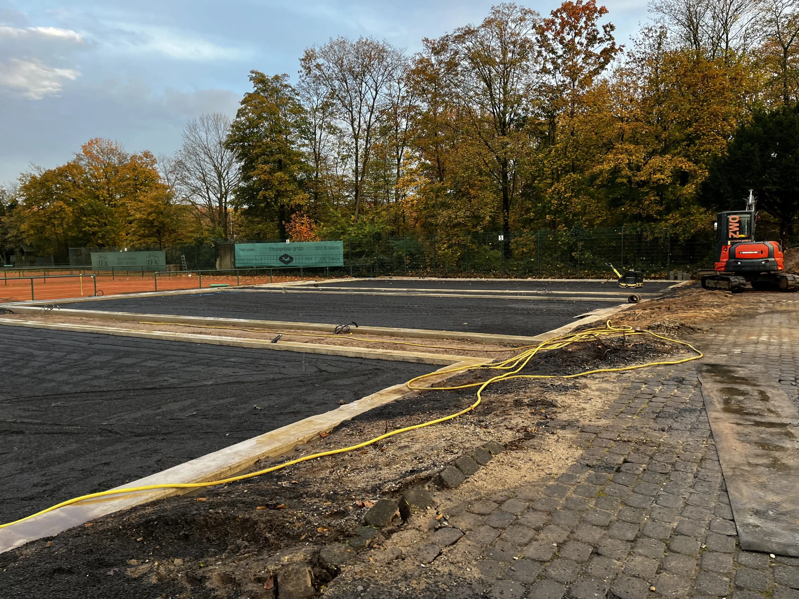 Bauarbeiten der Padelplätze schreiten zügig voran