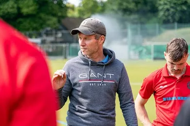 1.Herren gewinnen auch in Essen