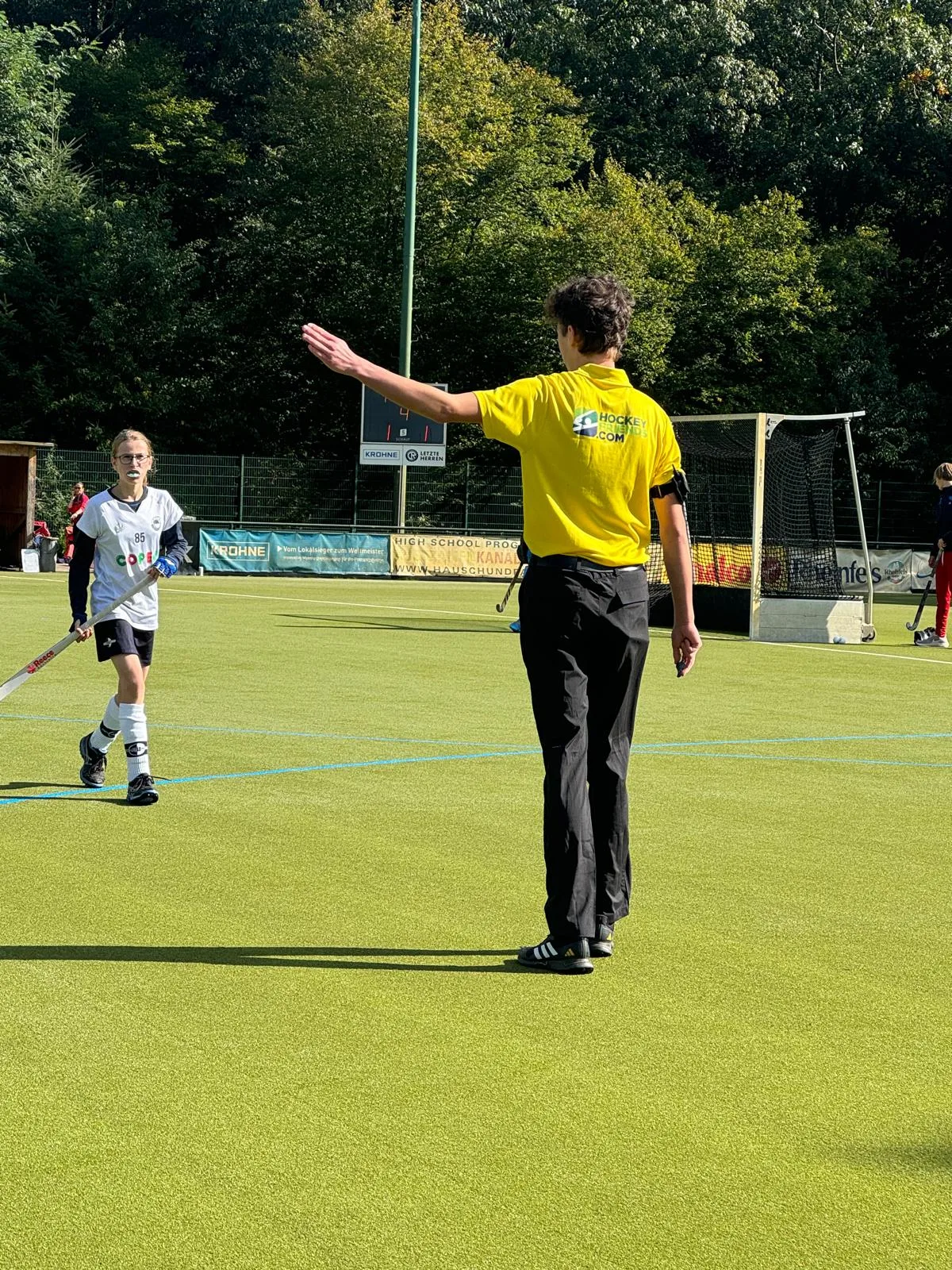 Auch unser Schiedsrichter Jan Jazdzyk ist bei der Westdeutschen Endrunde der wU12 vertreten