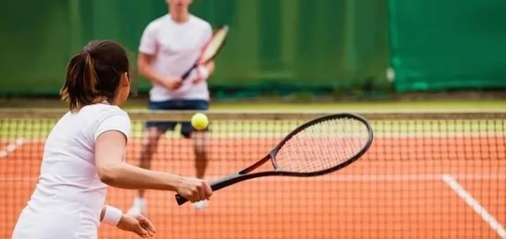 Neu im CR: „Tennisspielerbörse“
