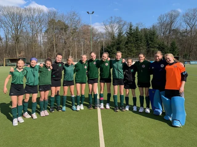 CR-Mädchen U12 glänzen bei Westdeutscher Meisterschaft – Vizetitel nach dramatischem Finale