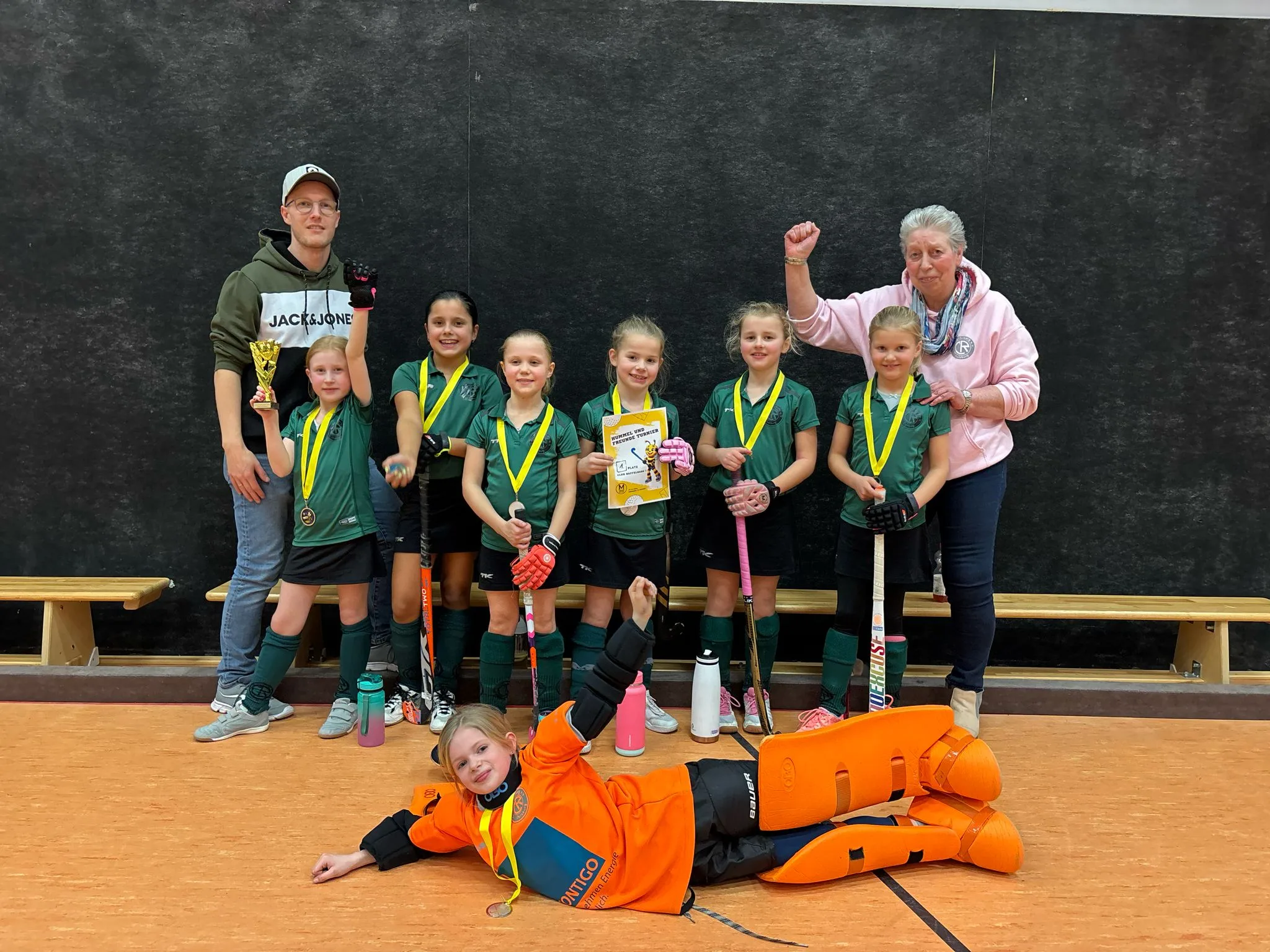 wU8 mit Schwung durch die Halle