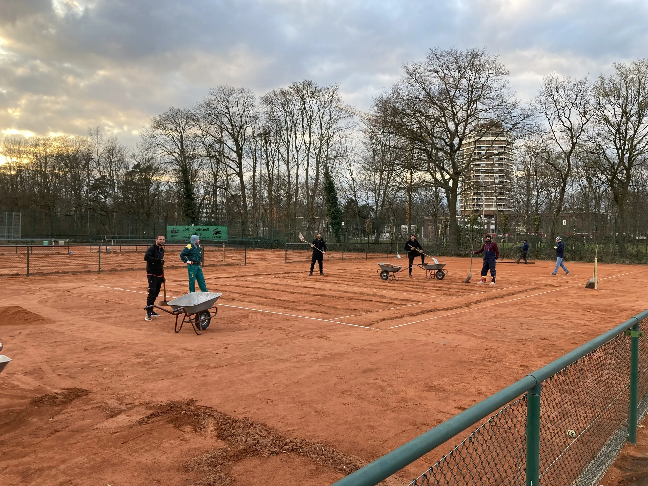 Die Tennis Saison kann draußen bald starten