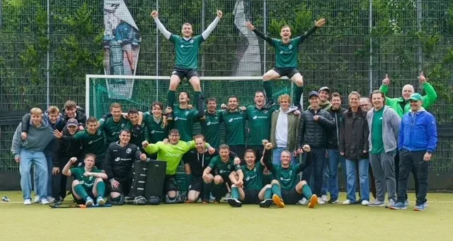 Geschafft, unsere ersten Hockey – Herren sind wieder Zweitligist