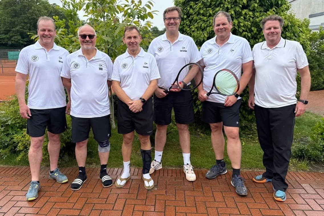 Tennis: Ersten Bezirksliga-Siege der Damen und Herren 50