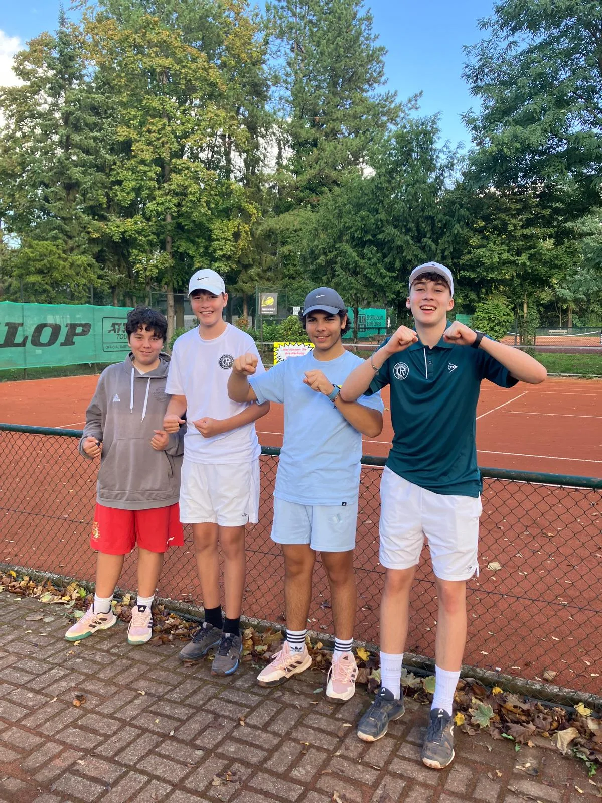 Tennis: MU15 bleibt ungeschlagen und gewinnt die Gruppe